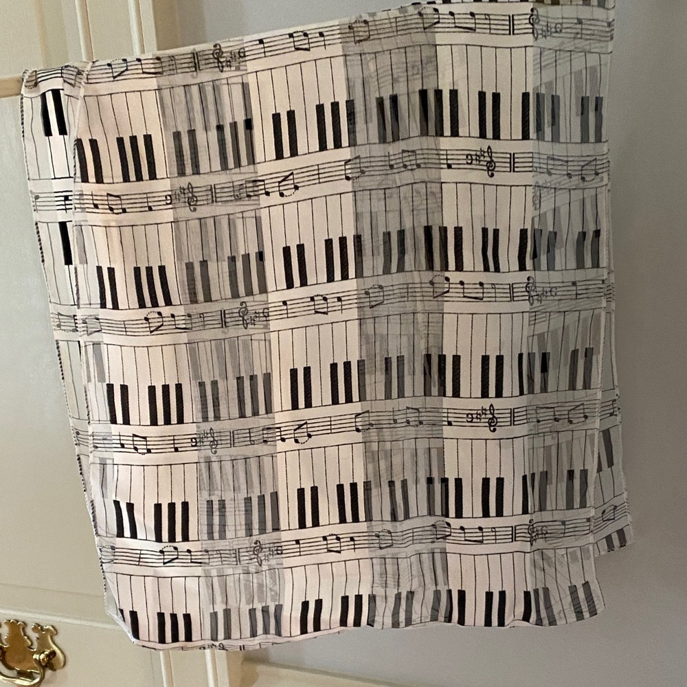 Musical Note Patterned Scarf
